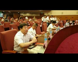 中醫(yī)藥文化工作委員會(huì)理事，中醫(yī)藥文化中心主任韓冠軍和中醫(yī)藥文化工作委員會(huì)主任李龍飛先生在北京